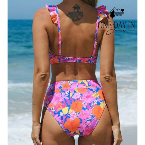 Cupshe Ruffle Shoulder Bikini Swimsuit Size S - Picture 2 of 7